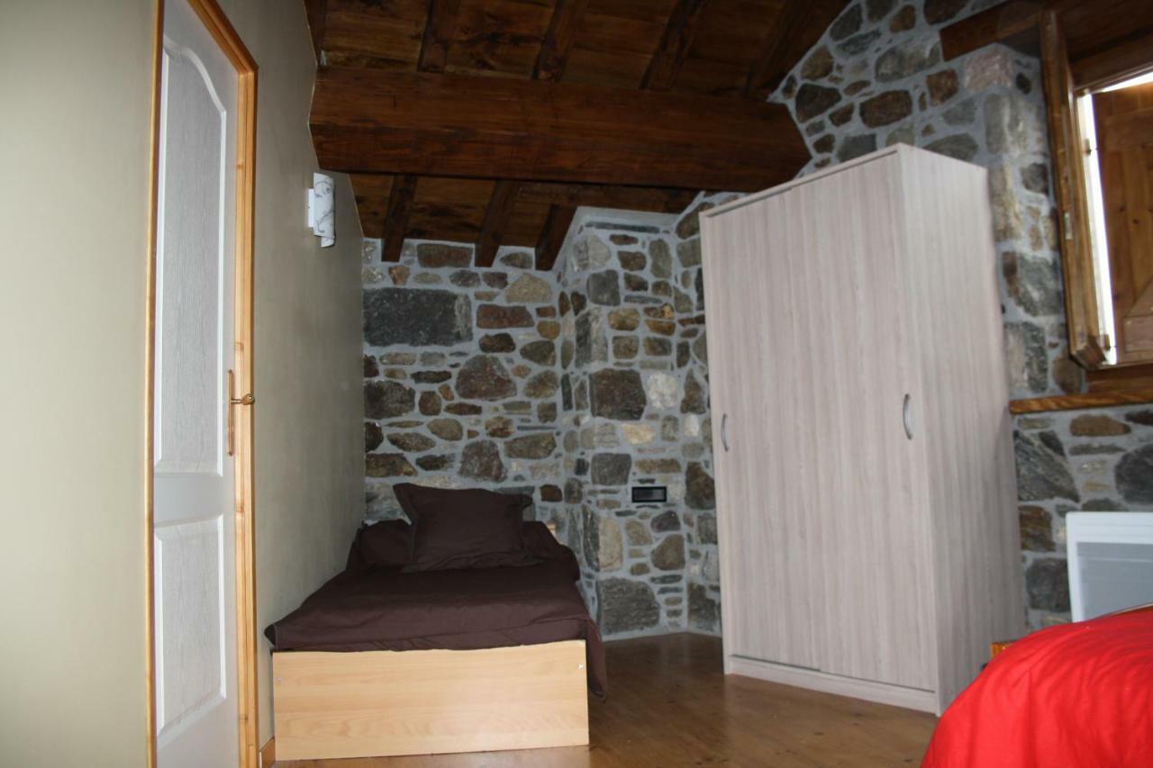La Forge D'Andribet Βίλα Axiat Εξωτερικό φωτογραφία